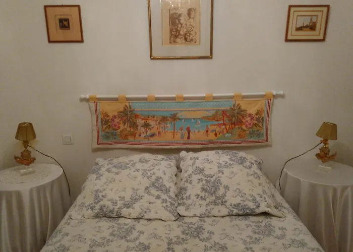 The Flower- Townhouse With Air Conditioning And Garden! Montpellier