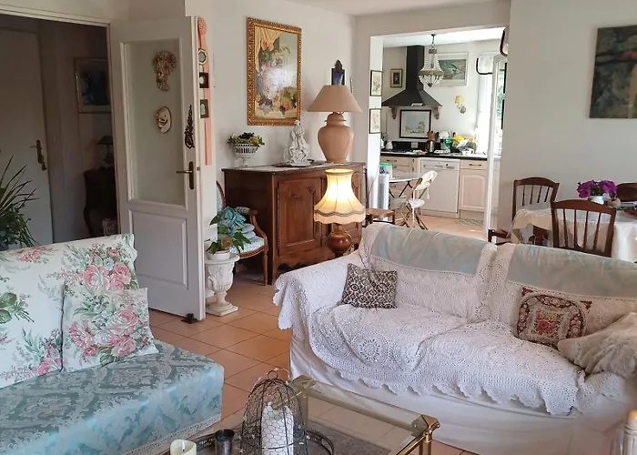 Dom wakacyjny The Flower- Townhouse With Air Conditioning And Garden! Montpellier