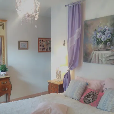 The Flower- Townhouse With Air Conditioning And Garden! בית נופש *